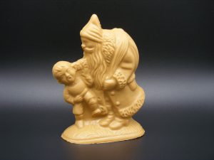 Weihnachtsmann und frecher Junge
